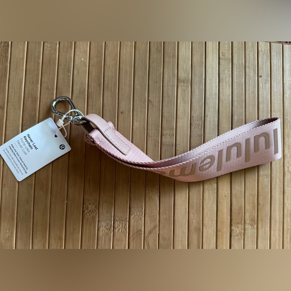 Lululemon Athletica Blush Baby Pink Never Lost Keychain   Wallet Wrist Strap